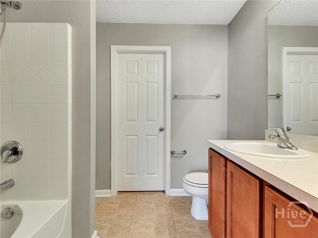 995 Canyon Oak Loop, Richmond Hill, GA 31324