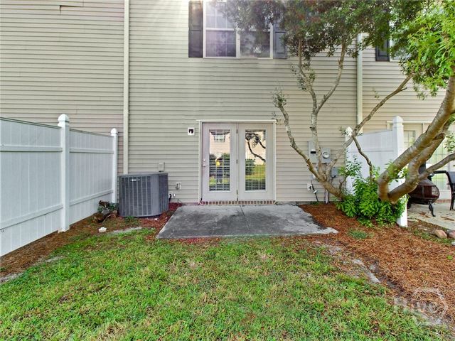 995 Canyon Oak Loop, Richmond Hill, GA 31324