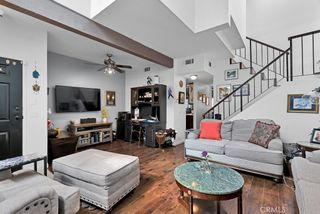 6323 Reseda Blvd 13, Tarzana, CA 91335