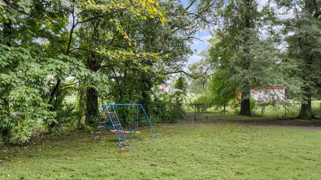 112 N Linda Dr, Shelbyville, TN 37160