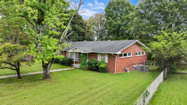112 N Linda Dr, Shelbyville, TN 37160