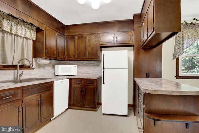 169 TRAIL RD, Hershey, PA 17033