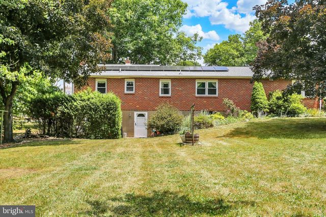 169 TRAIL RD, Hershey, PA 17033