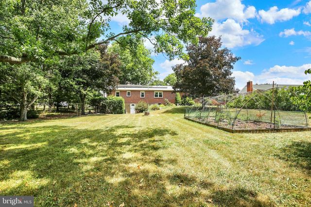 169 TRAIL RD, Hershey, PA 17033
