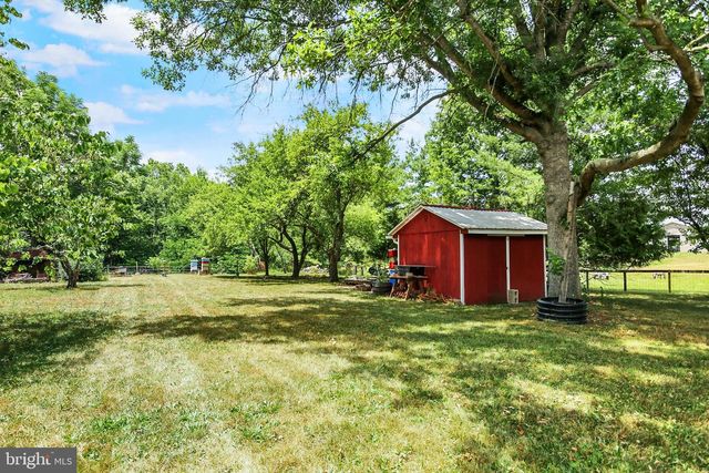 169 TRAIL RD, Hershey, PA 17033