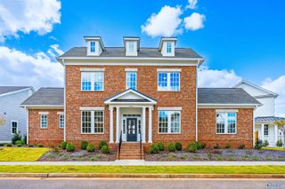 210 Saint Louis Street, Madison, AL 35758