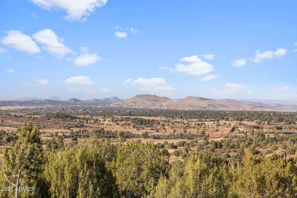 Image 16 of property listing at 2 Love Lane -, Prescott, AZ 86305