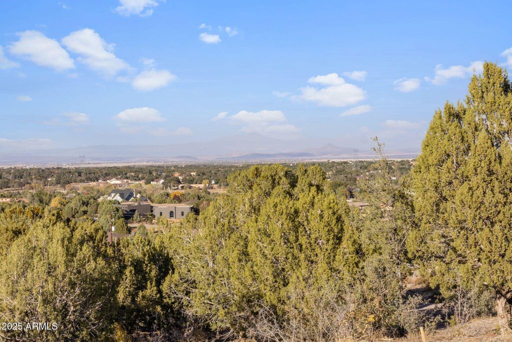 Image 18 of property listing at 2 Love Lane -, Prescott, AZ 86305