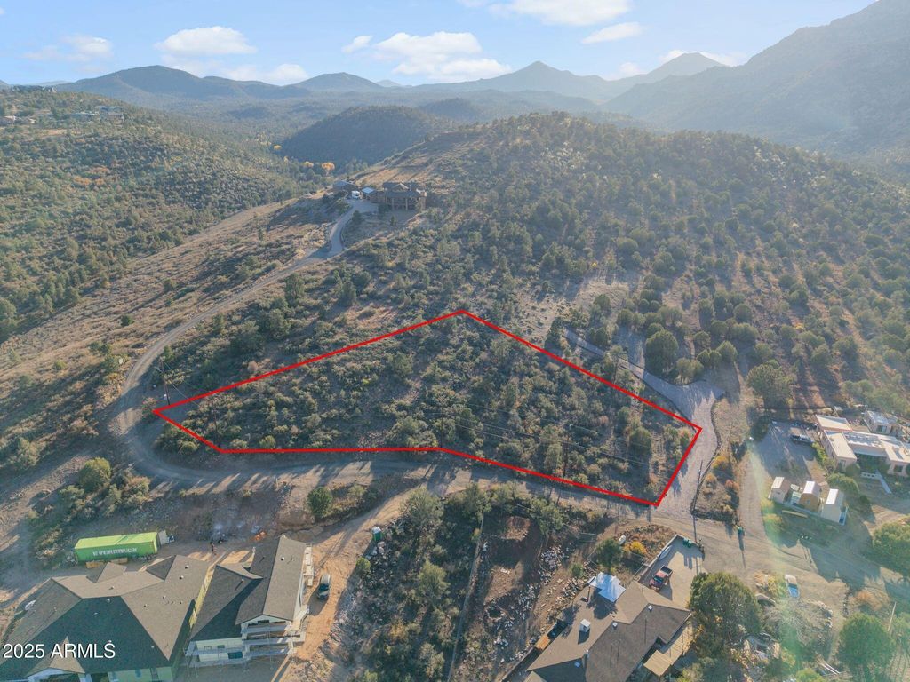 Image 6 of property listing at 2 Love Lane -, Prescott, AZ 86305