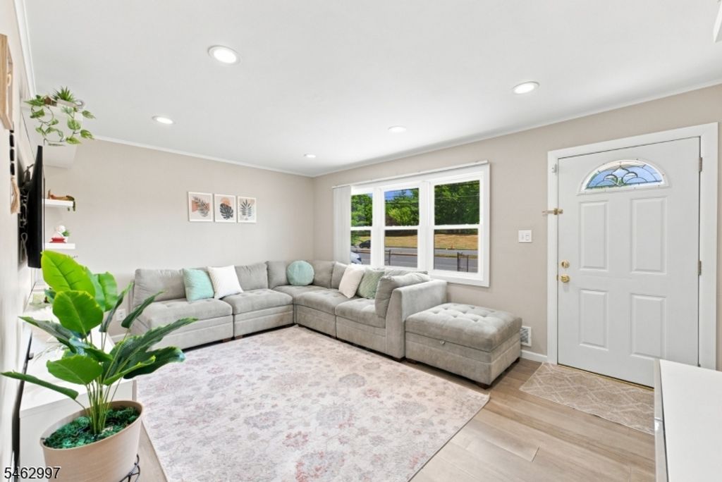 2697 Woodbridge Ave, Edison Twp., NJ 08817 — photo 4