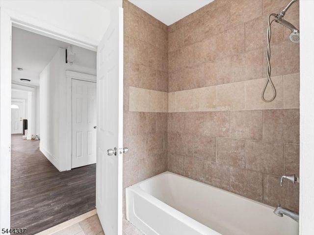 50 Arsdale Ter, East Orange City, NJ 07018