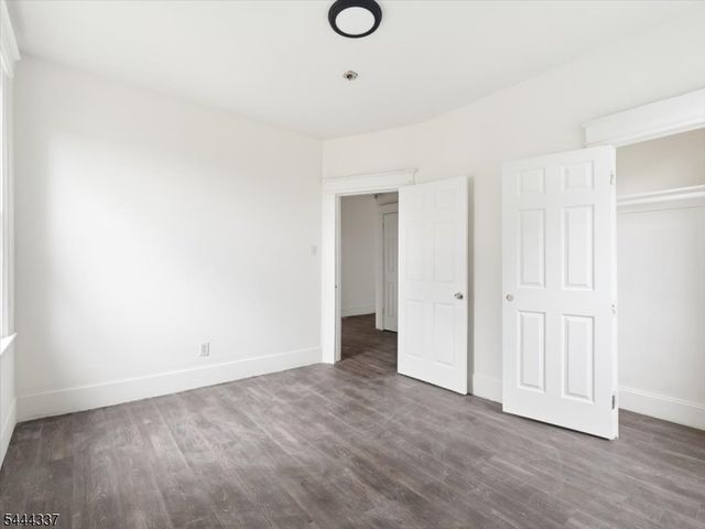 50 Arsdale Ter, East Orange City, NJ 07018