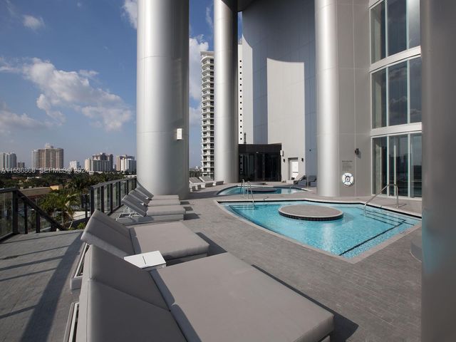 18555 Collins Avenue 3501, Sunny Isles Beach, FL 33160