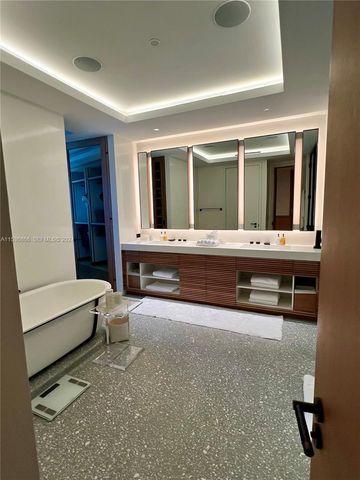 18555 Collins Avenue 3501, Sunny Isles Beach, FL 33160