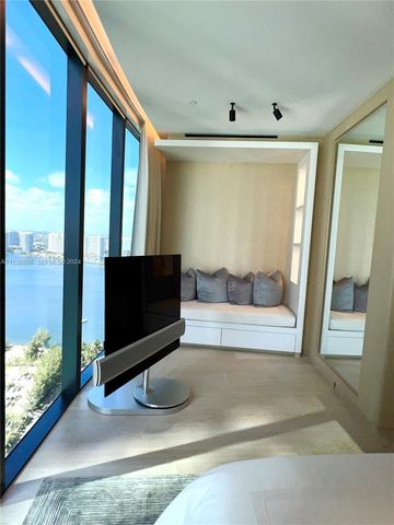 18555 Collins Avenue 3501, Sunny Isles Beach, FL 33160