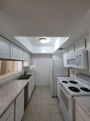 2814 S Bartell Drive 10, Houston, TX 77054