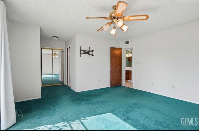 8031 Debbs Avenue, Bakersfield, CA 93308