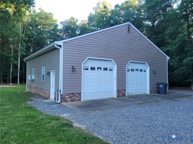 12411 Spring Run Rd, Chesterfield, VA 23832