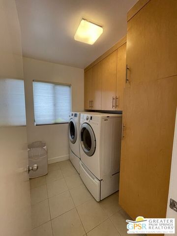 22526 Friar Street, Los Angeles, CA 91367