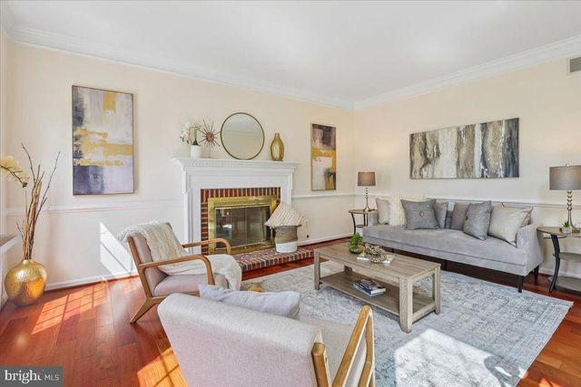 12756 ALDER WOODS DR, Fairfax, VA 22033