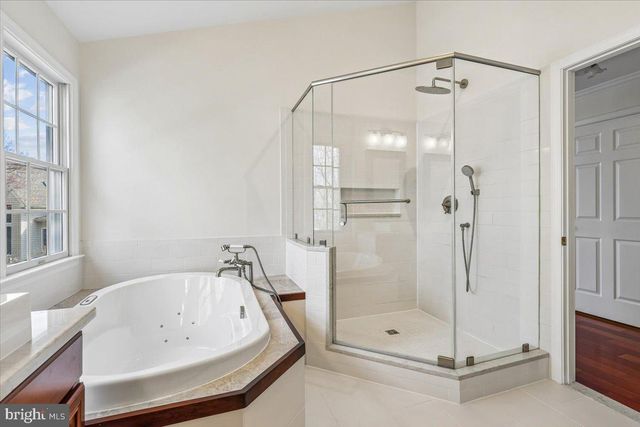 12756 ALDER WOODS DR, Fairfax, VA 22033