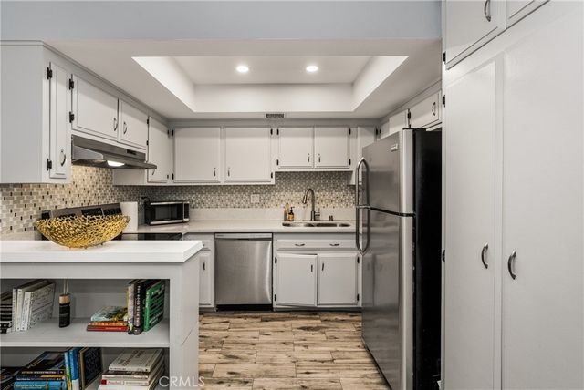 1351 N Crescent Heights 114, West Hollywood, CA 90046