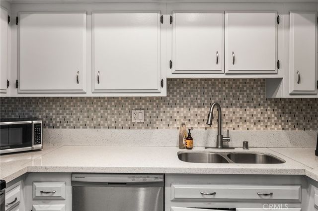 1351 N Crescent Heights 114, West Hollywood, CA 90046