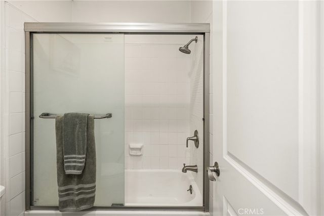 1351 N Crescent Heights 114, West Hollywood, CA 90046