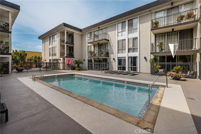 1351 N Crescent Heights 114, West Hollywood, CA 90046