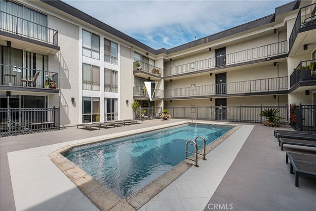 1351 N Crescent Heights 114, West Hollywood, CA 90046