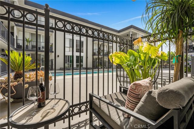 1351 N Crescent Heights 114, West Hollywood, CA 90046