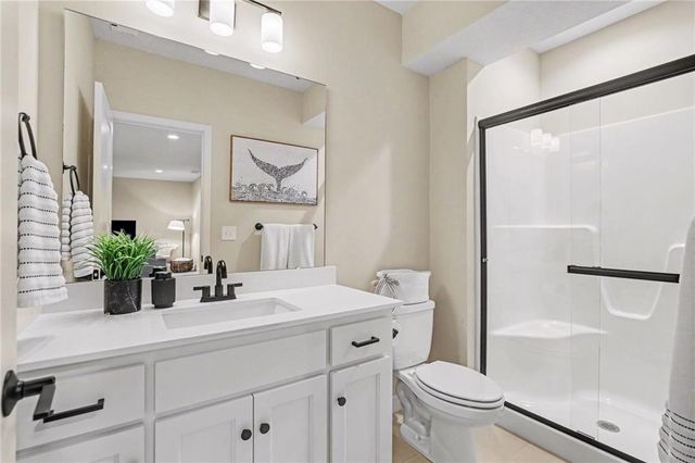 24956 W 94th Place, Lenexa, KS 66227