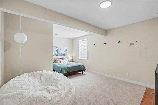 24956 W 94th Place, Lenexa, KS 66227