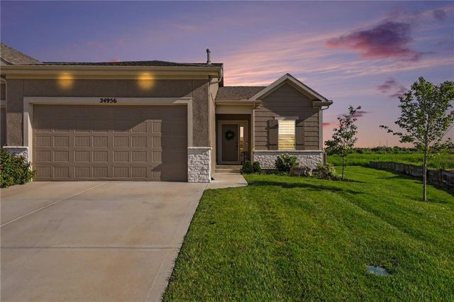 24956 W 94th Place, Lenexa, KS 66227