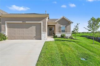 24956 W 94th Place, Lenexa, KS 66227