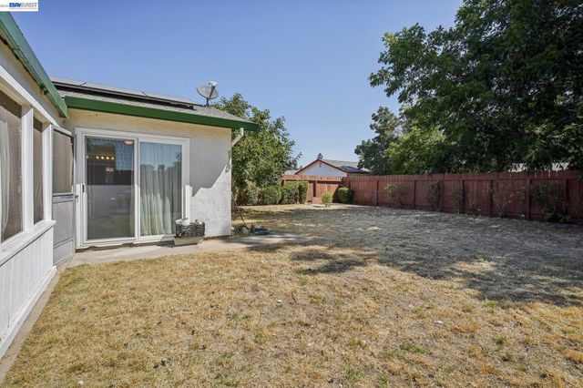 478 Ribier Ct, Manteca, CA 95336