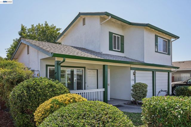 478 Ribier Ct, Manteca, CA 95336