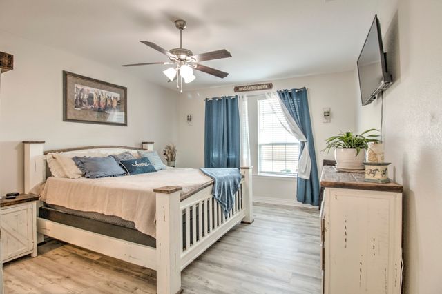 612 Fawn Trail, Tioga, TX 76271