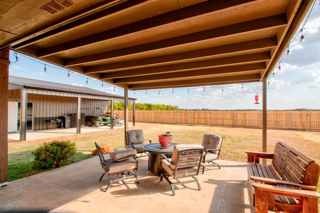 612 Fawn Trail, Tioga, TX 76271
