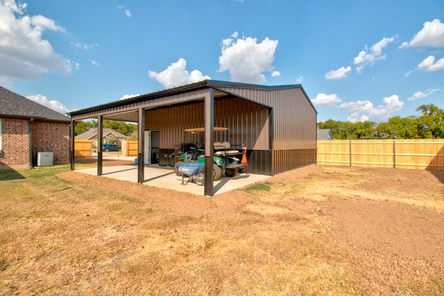 612 Fawn Trail, Tioga, TX 76271