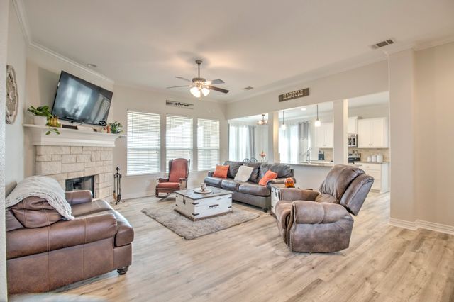 612 Fawn Trail, Tioga, TX 76271