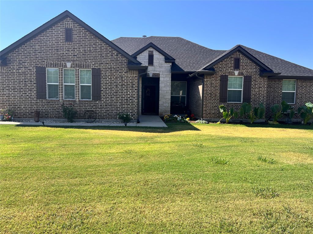 612 Fawn Trail, Tioga, TX 76271