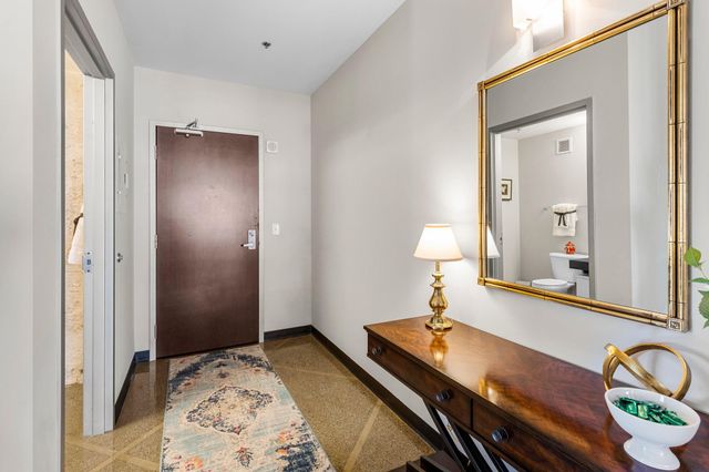 350 Saint Peter Street 701, Saint Paul, MN 55102