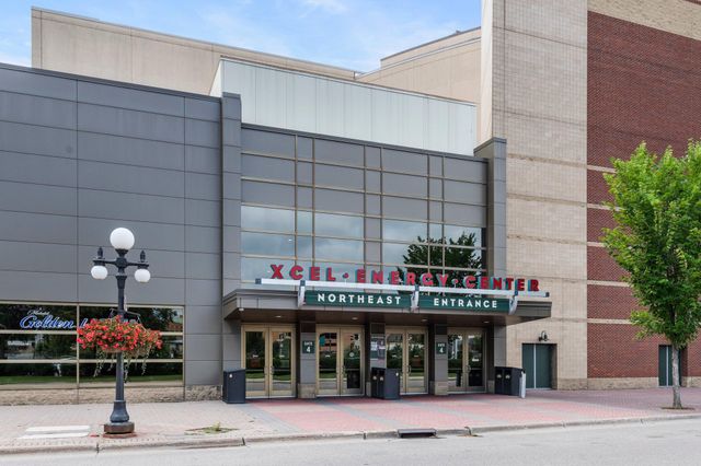 350 Saint Peter Street 701, Saint Paul, MN 55102