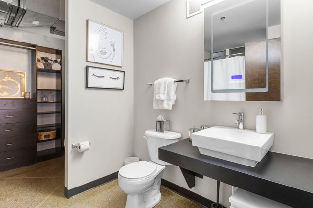 350 Saint Peter Street 701, Saint Paul, MN 55102