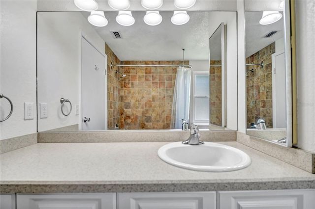 706 SWEETBRIAR DRIVE, Oldsmar, FL 34677