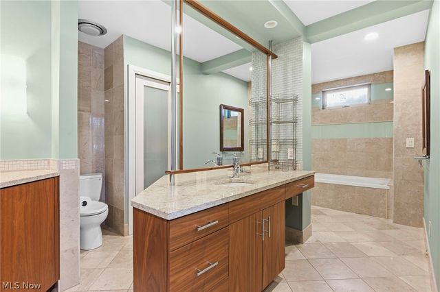 3889 Beechmont Oval, Orange, OH 44122