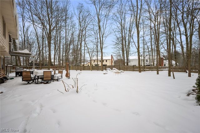 3889 Beechmont Oval, Orange, OH 44122