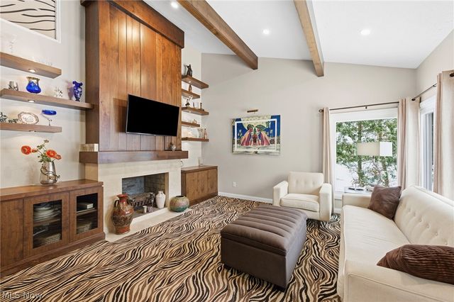 3889 Beechmont Oval, Orange, OH 44122