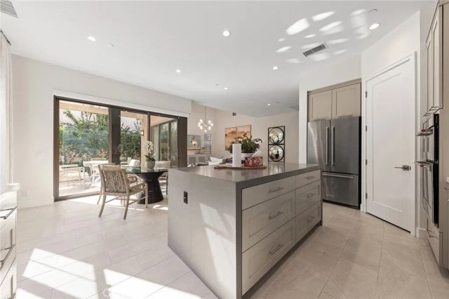 117 Petunia, Irvine, CA 92618